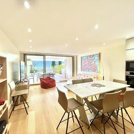 Rosalia Luxury 3 Bedrooms Near Beaches By Welcome To Apartment